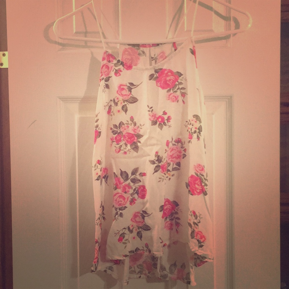 Boutique Spaghetti Strap Super Cute Floral top 🌹